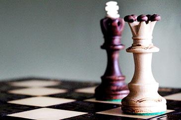 chess queen and king shirly niv marton unsplash 3